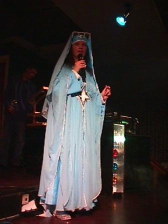 20000414sevannaStar05.jpg - 16917 Bytes